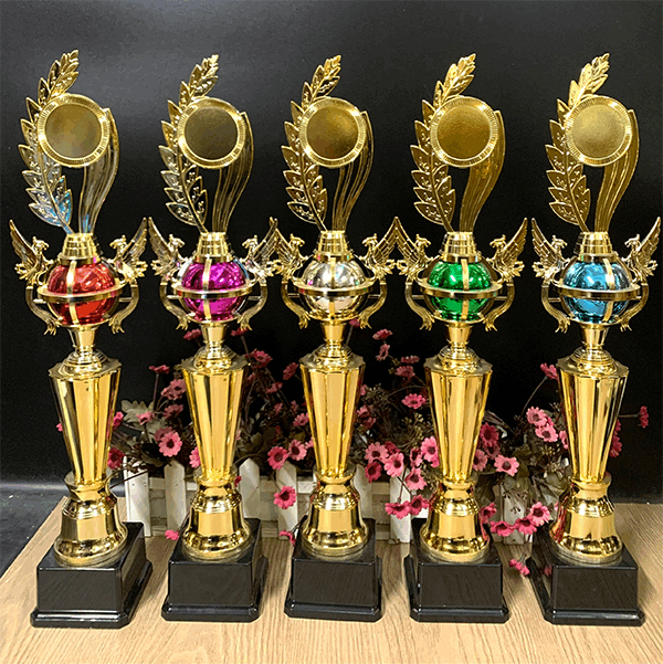 C302 Thẩm Mỹ Hoa Hậu Cup Bộ Đỏ Tím Trắng Xanh Nhựa
