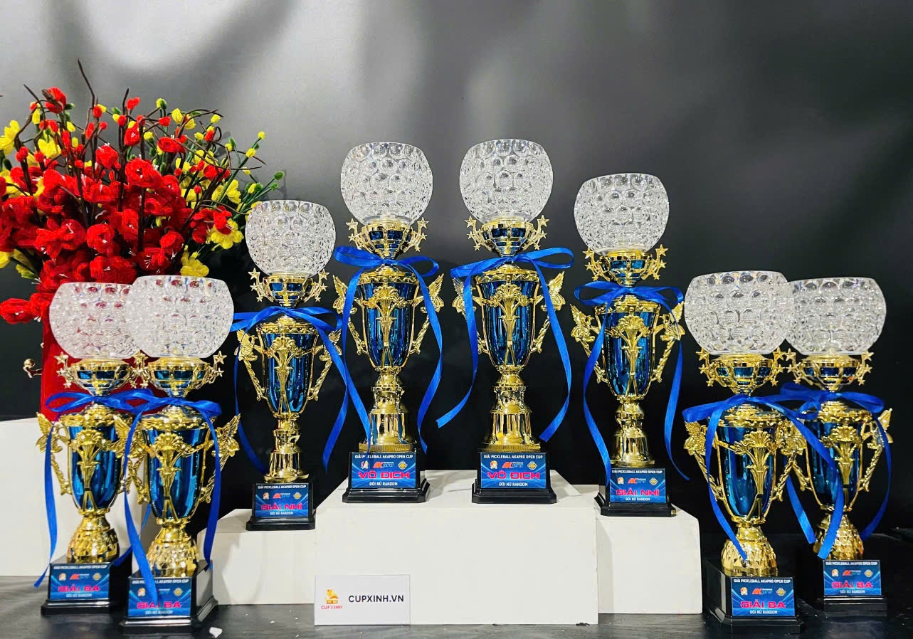 CUP PIC Nhựa Mix